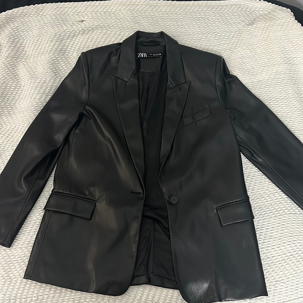ZARA FAUX LEATHER BLAZER